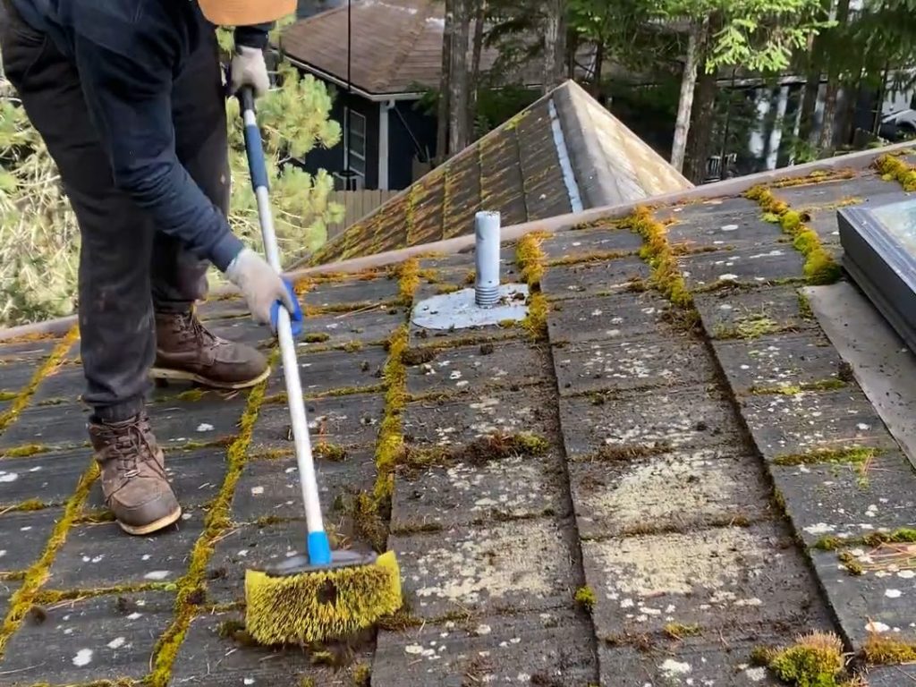 How To Remove Moss From a Roof